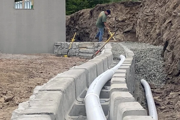 retaining-wall-with-drainage